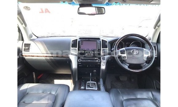 Buy Import Toyota Land Cruiser White Car in Import - Dubai in Clarendon Buy Import Toyota Land Cruiser White Car in Import - Dubai in Clarendon