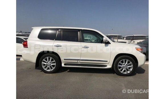 Buy Import Toyota Land Cruiser White Car in Import - Dubai in Clarendon Buy Import Toyota Land Cruiser White Car in Import - Dubai in Clarendon