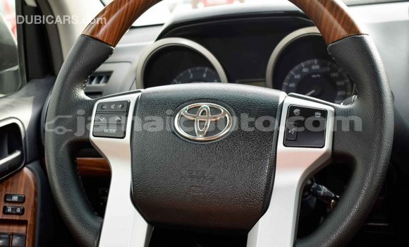 Acheter Import Voiture Toyota Prado Blanc à Import - Dubai, Clarendon Acheter Import Voiture Toyota Prado Blanc à Import - Dubai, Clarendon