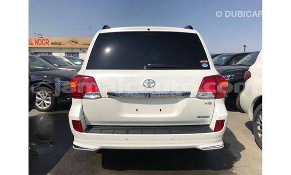 Buy Import Toyota Land Cruiser White Car in Import - Dubai in Clarendon Buy Import Toyota Land Cruiser White Car in Import - Dubai in Clarendon
