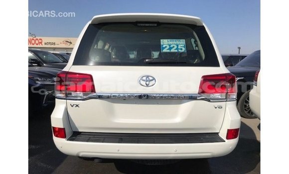 Buy Import Toyota Land Cruiser White Car in Import - Dubai in Clarendon Buy Import Toyota Land Cruiser White Car in Import - Dubai in Clarendon