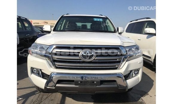 Buy Import Toyota Land Cruiser White Car in Import - Dubai in Clarendon Buy Import Toyota Land Cruiser White Car in Import - Dubai in Clarendon