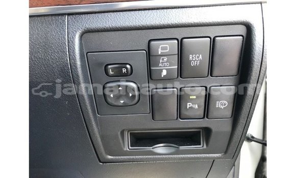 Buy Import Toyota Land Cruiser White Car in Import - Dubai in Clarendon Buy Import Toyota Land Cruiser White Car in Import - Dubai in Clarendon