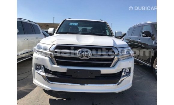 Buy Import Toyota Land Cruiser White Car in Import - Dubai in Clarendon Buy Import Toyota Land Cruiser White Car in Import - Dubai in Clarendon