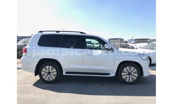 Buy Import Toyota Land Cruiser White Car in Import - Dubai in Clarendon Buy Import Toyota Land Cruiser White Car in Import - Dubai in Clarendon