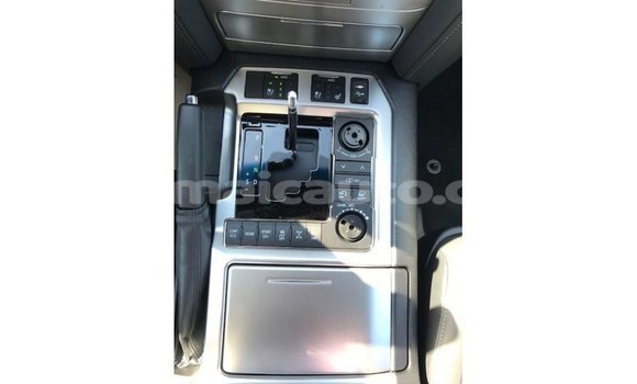 Buy Import Toyota Land Cruiser White Car in Import - Dubai in Clarendon Buy Import Toyota Land Cruiser White Car in Import - Dubai in Clarendon