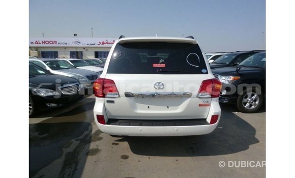 Buy Import Toyota Land Cruiser White Car in Import - Dubai in Clarendon Buy Import Toyota Land Cruiser White Car in Import - Dubai in Clarendon