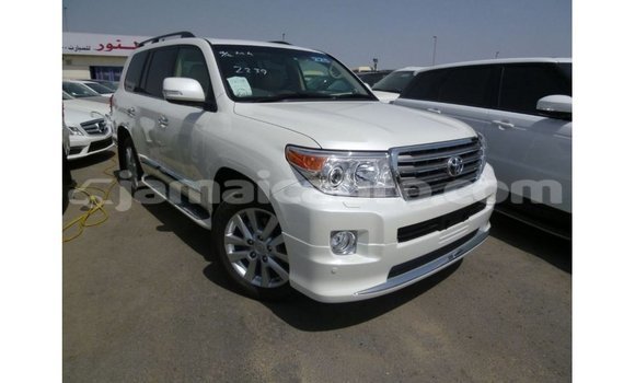 Buy Import Toyota Land Cruiser White Car in Import - Dubai in Clarendon Buy Import Toyota Land Cruiser White Car in Import - Dubai in Clarendon
