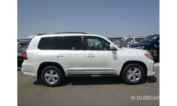 Buy Import Toyota Land Cruiser White Car in Import - Dubai in Clarendon Buy Import Toyota Land Cruiser White Car in Import - Dubai in Clarendon