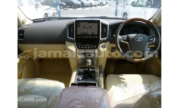 Buy Import Toyota Land Cruiser White Car in Import - Dubai in Clarendon Buy Import Toyota Land Cruiser White Car in Import - Dubai in Clarendon