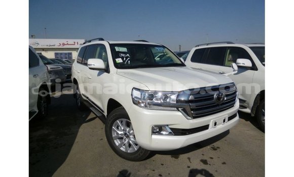 Buy Import Toyota Land Cruiser White Car in Import - Dubai in Clarendon Buy Import Toyota Land Cruiser White Car in Import - Dubai in Clarendon