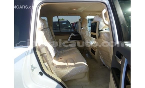 Buy Import Toyota Land Cruiser White Car in Import - Dubai in Clarendon Buy Import Toyota Land Cruiser White Car in Import - Dubai in Clarendon