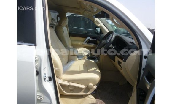 Buy Import Toyota Land Cruiser White Car in Import - Dubai in Clarendon Buy Import Toyota Land Cruiser White Car in Import - Dubai in Clarendon