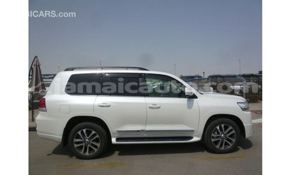 Buy Import Toyota Land Cruiser White Car in Import - Dubai in Clarendon Buy Import Toyota Land Cruiser White Car in Import - Dubai in Clarendon