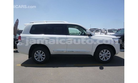 Buy Import Toyota Land Cruiser White Car in Import - Dubai in Clarendon Buy Import Toyota Land Cruiser White Car in Import - Dubai in Clarendon
