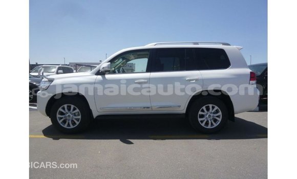 Buy Import Toyota Land Cruiser White Car in Import - Dubai in Clarendon Buy Import Toyota Land Cruiser White Car in Import - Dubai in Clarendon
