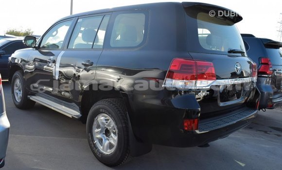 Acheter Import Voiture Toyota Land Cruiser Noir à Import - Dubai, Clarendon Acheter Import Voiture Toyota Land Cruiser Noir à Import - Dubai, Clarendon