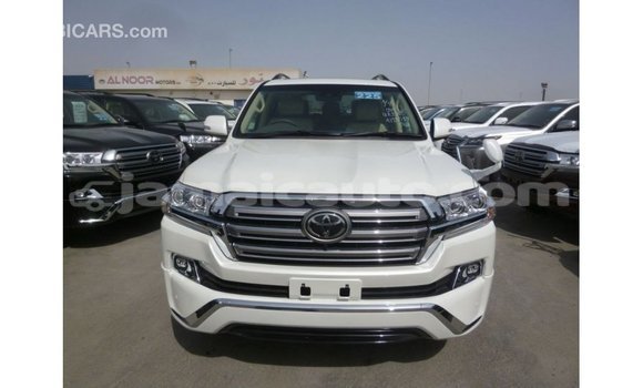 Buy Import Toyota Land Cruiser White Car in Import - Dubai in Clarendon Buy Import Toyota Land Cruiser White Car in Import - Dubai in Clarendon