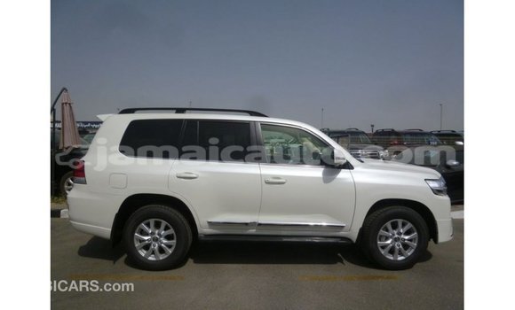 Buy Import Toyota Land Cruiser White Car in Import - Dubai in Clarendon Buy Import Toyota Land Cruiser White Car in Import - Dubai in Clarendon