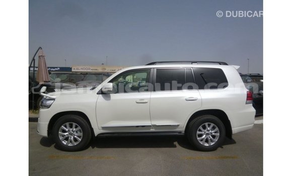 Buy Import Toyota Land Cruiser White Car in Import - Dubai in Clarendon Buy Import Toyota Land Cruiser White Car in Import - Dubai in Clarendon