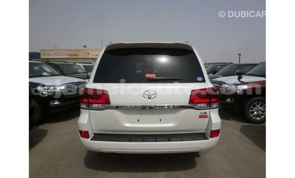 Buy Import Toyota Land Cruiser White Car in Import - Dubai in Clarendon Buy Import Toyota Land Cruiser White Car in Import - Dubai in Clarendon