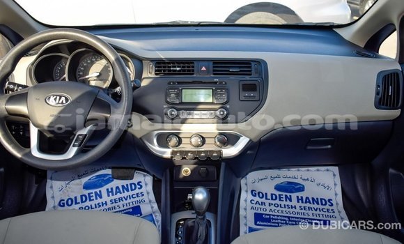 Acheter Import Voiture Kia Rio Blanc à Import - Dubai, Clarendon Acheter Import Voiture Kia Rio Blanc à Import - Dubai, Clarendon