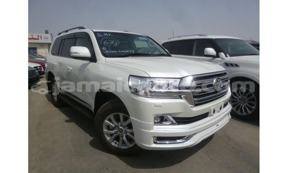 Buy Import Toyota Land Cruiser White Car in Import - Dubai in Clarendon Buy Import Toyota Land Cruiser White Car in Import - Dubai in Clarendon