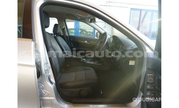 Buy Import Mercedes-Benz 200 Other Car in Import - Dubai in Clarendon Buy Import Mercedes-Benz 200 Other Car in Import - Dubai in Clarendon