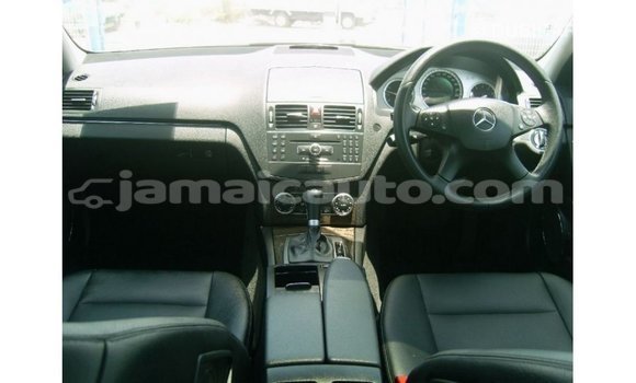 Buy Import Mercedes-Benz 190 (W201) Other Car in Import - Dubai in Clarendon Buy Import Mercedes-Benz 190 (W201) Other Car in Import - Dubai in Clarendon