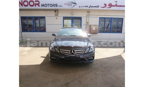 Buy Import Mercedes-Benz 190 (W201) Other Car in Import - Dubai in Clarendon Buy Import Mercedes-Benz 190 (W201) Other Car in Import - Dubai in Clarendon