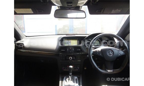 Buy Import Mercedes-Benz 190 (W201) Other Car in Import - Dubai in Clarendon Buy Import Mercedes-Benz 190 (W201) Other Car in Import - Dubai in Clarendon