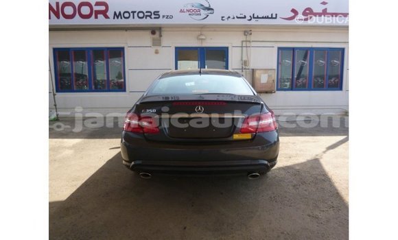 Buy Import Mercedes-Benz 190 (W201) Other Car in Import - Dubai in Clarendon Buy Import Mercedes-Benz 190 (W201) Other Car in Import - Dubai in Clarendon