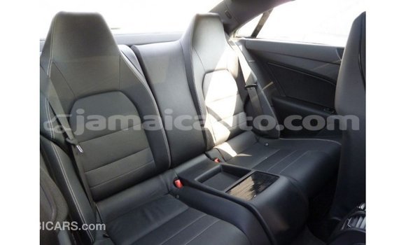 Buy Import Mercedes-Benz 190 (W201) Other Car in Import - Dubai in Clarendon Buy Import Mercedes-Benz 190 (W201) Other Car in Import - Dubai in Clarendon