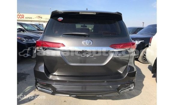 Buy Import Toyota Fortuner Other Car in Import - Dubai in Clarendon Buy Import Toyota Fortuner Other Car in Import - Dubai in Clarendon