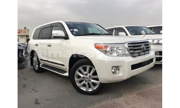 Buy Import Toyota Land Cruiser White Car in Import - Dubai in Clarendon Buy Import Toyota Land Cruiser White Car in Import - Dubai in Clarendon