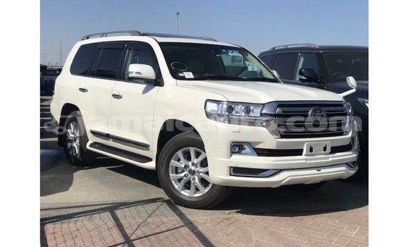 Buy Import Toyota Land Cruiser White Car in Import - Dubai in Clarendon Buy Import Toyota Land Cruiser White Car in Import - Dubai in Clarendon