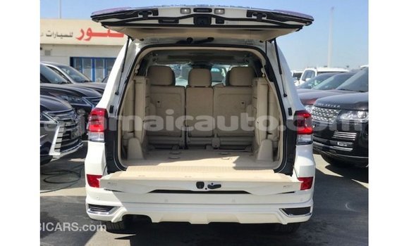 Buy Import Toyota Land Cruiser White Car in Import - Dubai in Clarendon Buy Import Toyota Land Cruiser White Car in Import - Dubai in Clarendon