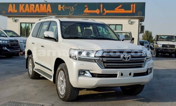Buy Import Toyota Land Cruiser White Car in Import - Dubai in Clarendon Buy Import Toyota Land Cruiser White Car in Import - Dubai in Clarendon