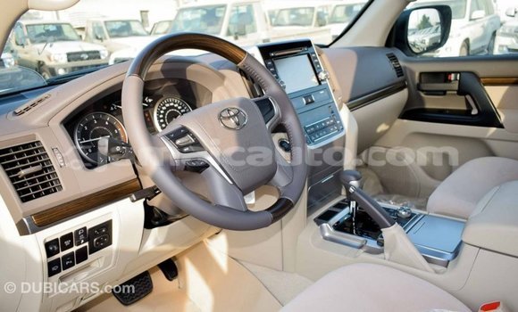 Buy Import Toyota Land Cruiser White Car in Import - Dubai in Clarendon Buy Import Toyota Land Cruiser White Car in Import - Dubai in Clarendon