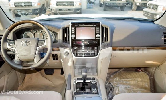 Buy Import Toyota Land Cruiser White Car in Import - Dubai in Clarendon Buy Import Toyota Land Cruiser White Car in Import - Dubai in Clarendon