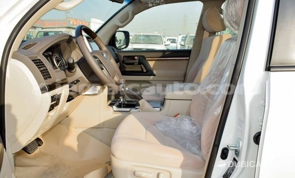 Buy Import Toyota Land Cruiser White Car in Import - Dubai in Clarendon Buy Import Toyota Land Cruiser White Car in Import - Dubai in Clarendon