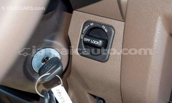 Buy Import Toyota Land Cruiser Beige Car in Import - Dubai in Clarendon Buy Import Toyota Land Cruiser Beige Car in Import - Dubai in Clarendon