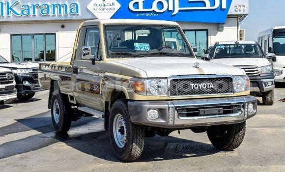 Buy Import Toyota Land Cruiser Beige Car in Import - Dubai in Clarendon Buy Import Toyota Land Cruiser Beige Car in Import - Dubai in Clarendon