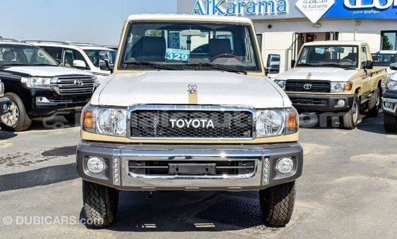Buy Import Toyota Land Cruiser Beige Car in Import - Dubai in Clarendon Buy Import Toyota Land Cruiser Beige Car in Import - Dubai in Clarendon