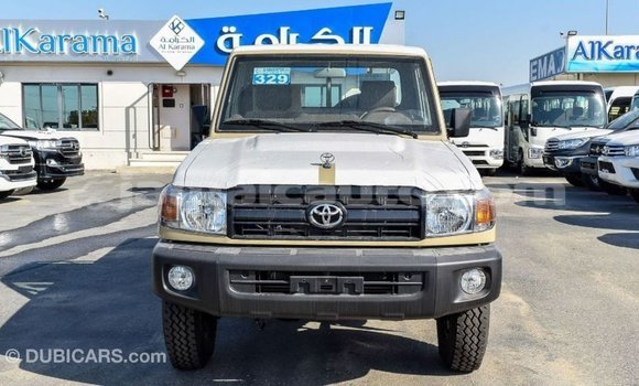 Buy Import Toyota Land Cruiser Beige Car in Import - Dubai in Clarendon Buy Import Toyota Land Cruiser Beige Car in Import - Dubai in Clarendon