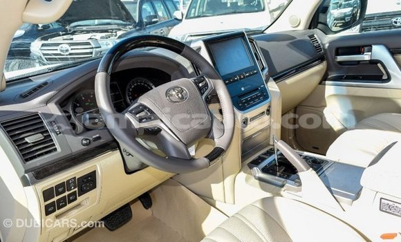 Buy Import Toyota Land Cruiser White Car in Import - Dubai in Clarendon Buy Import Toyota Land Cruiser White Car in Import - Dubai in Clarendon