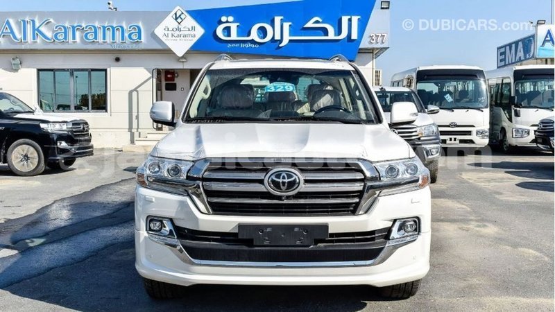 Big with watermark toyota land cruiser clarendon import dubai 2338
