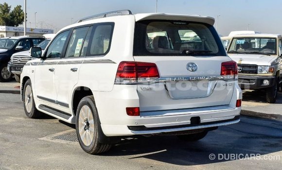 Buy Import Toyota Land Cruiser White Car in Import - Dubai in Clarendon Buy Import Toyota Land Cruiser White Car in Import - Dubai in Clarendon