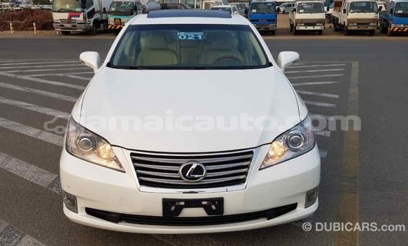 Acheter Import Voiture Lexus ES Blanc à Import - Dubai, Clarendon Acheter Import Voiture Lexus ES Blanc à Import - Dubai, Clarendon