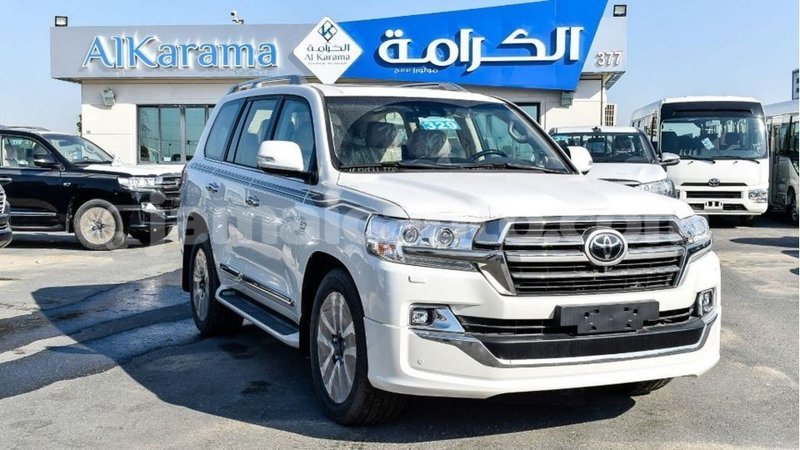 Big with watermark toyota land cruiser clarendon import dubai 2362